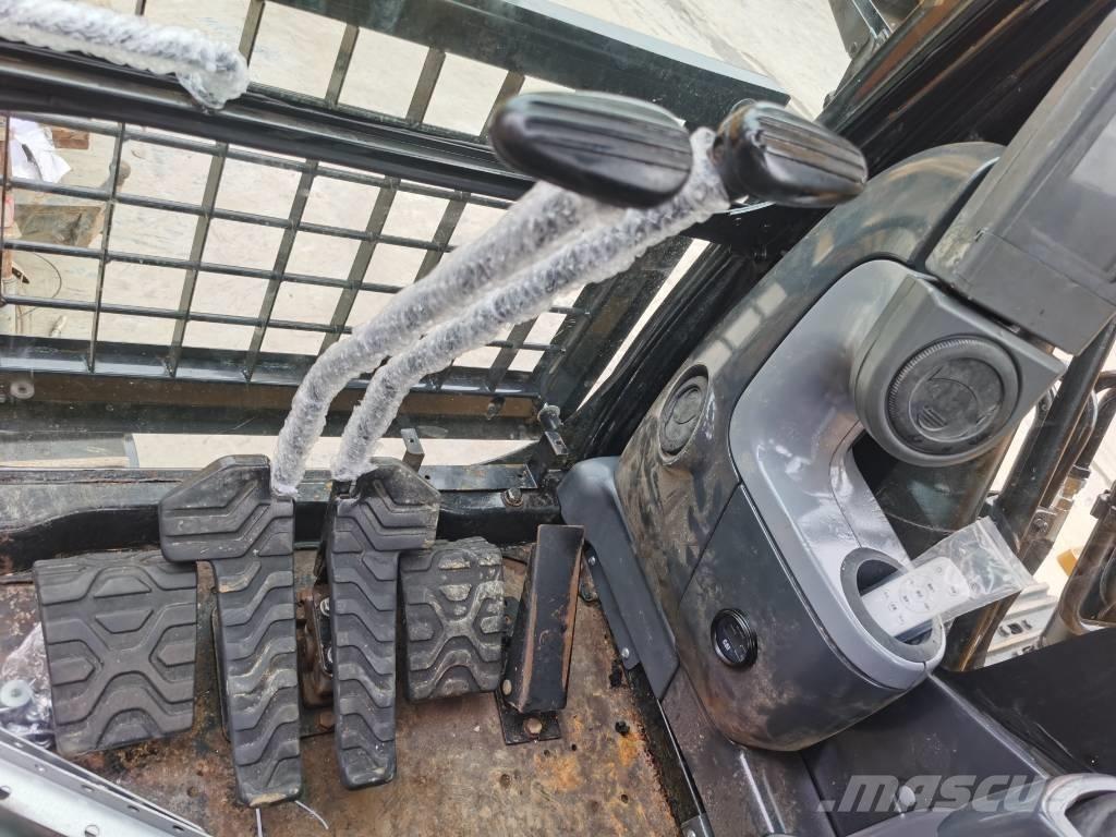 CAT 330 D Gravemaskiner på larvebånd