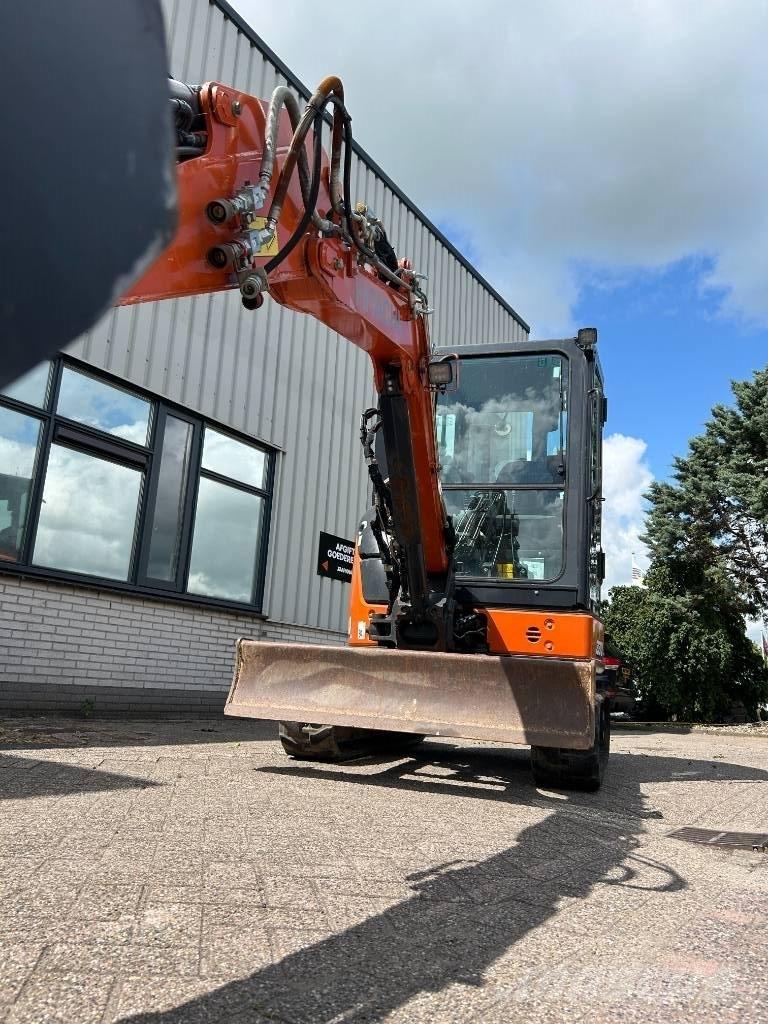 Hitachi ZX33U-6 Minigravemaskiner