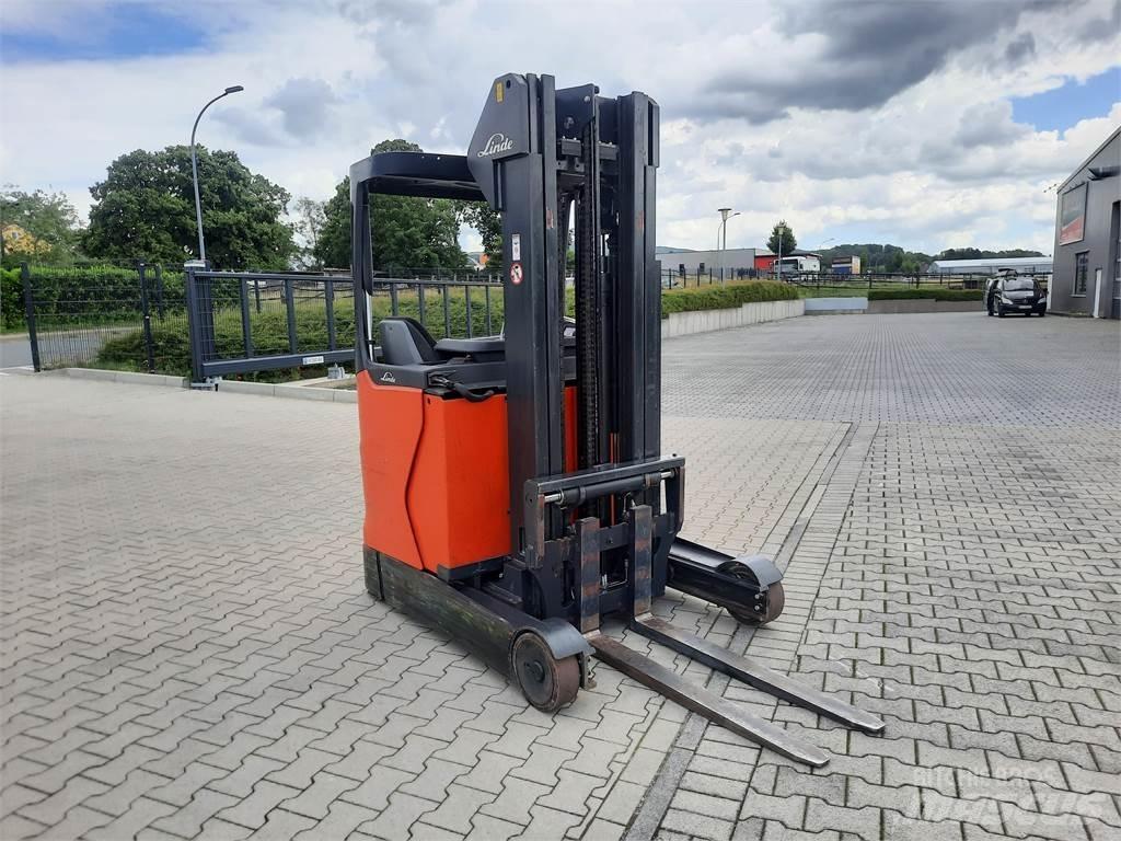Linde R14 Reachtruck