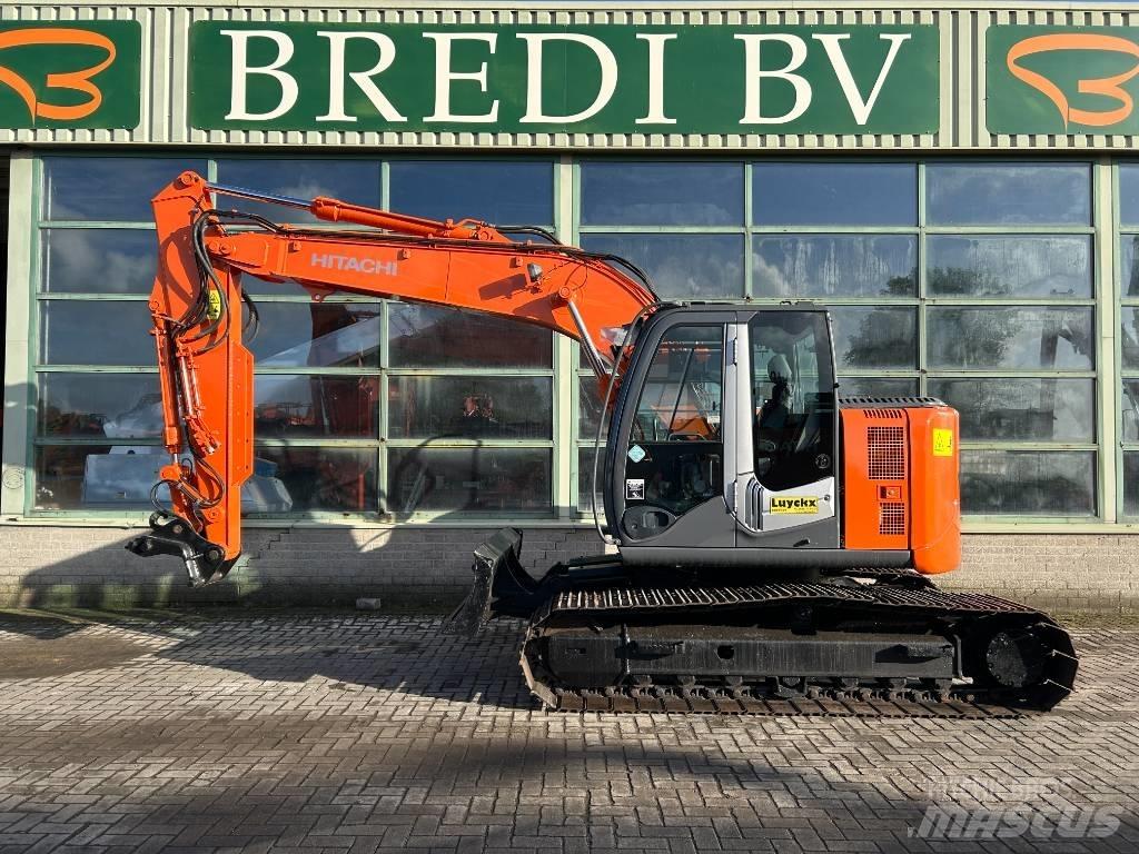 Hitachi ZX 135 US-3 Gravemaskiner på larvebånd