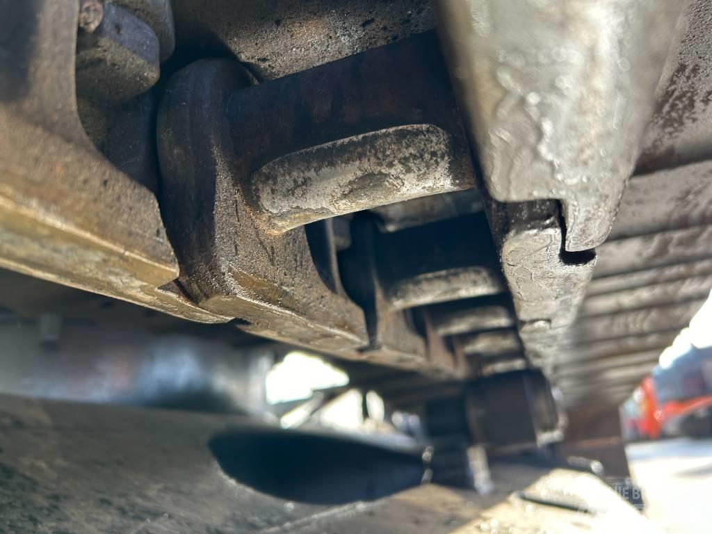 Hitachi ZX 135 US-3 Gravemaskiner på larvebånd