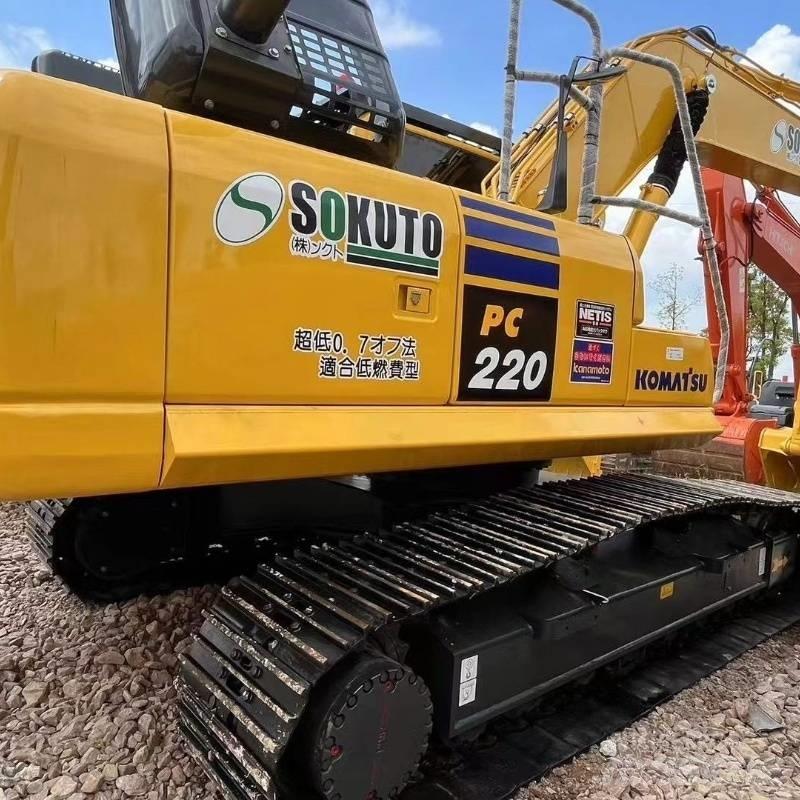 Komatsu PC 220 Gravemaskiner på larvebånd