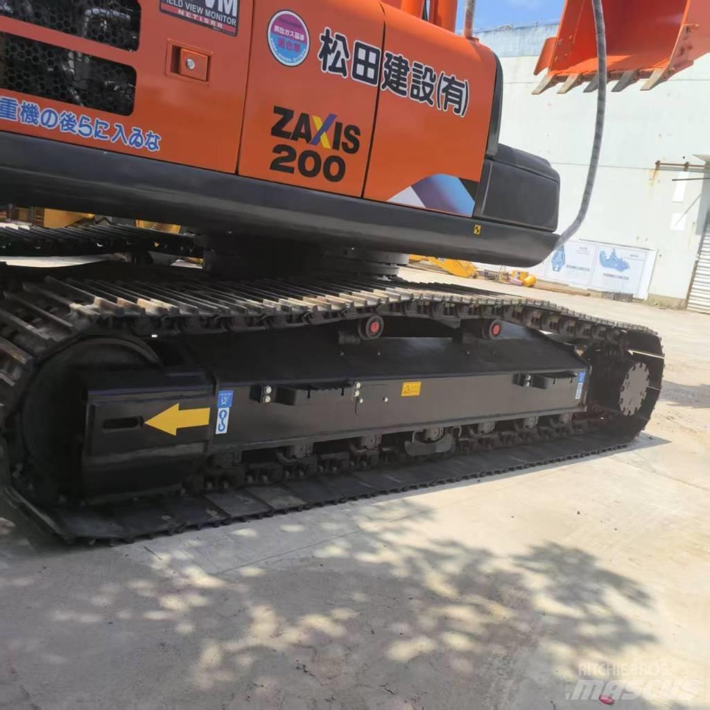 Hitachi ZX200 Gravemaskiner på larvebånd