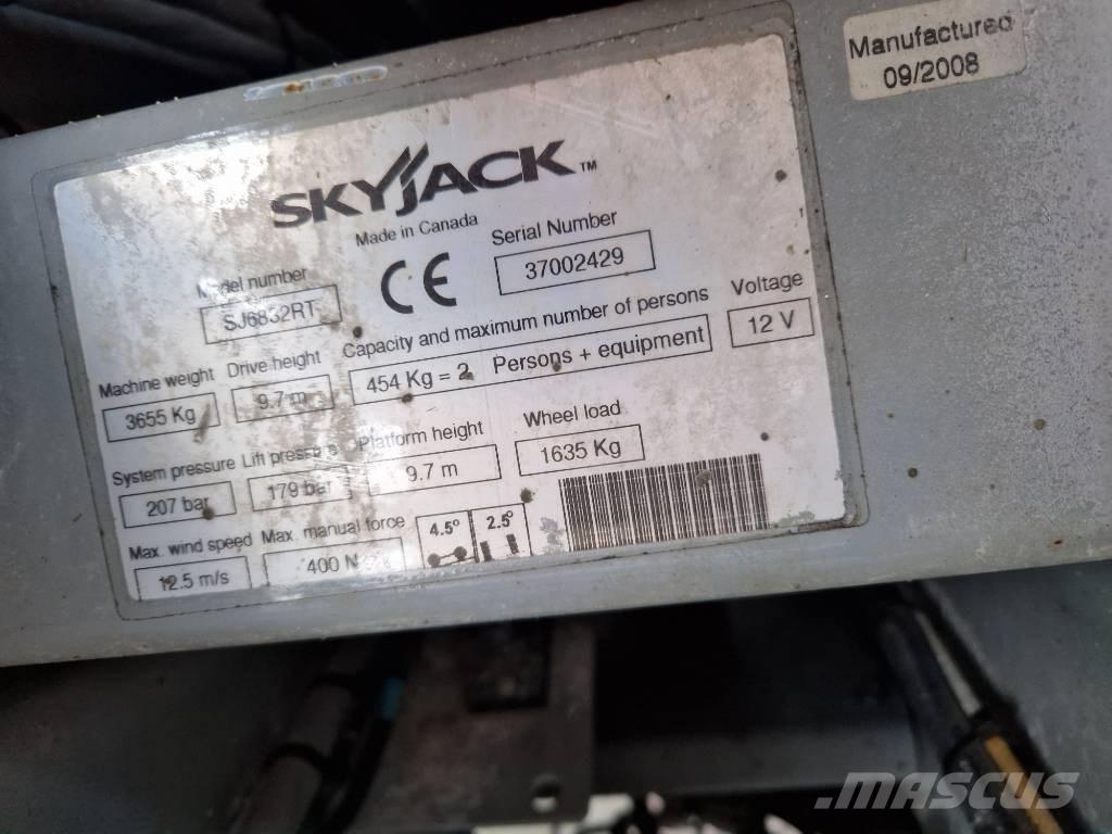 SkyJack SJ 6832 RT Saxlifte