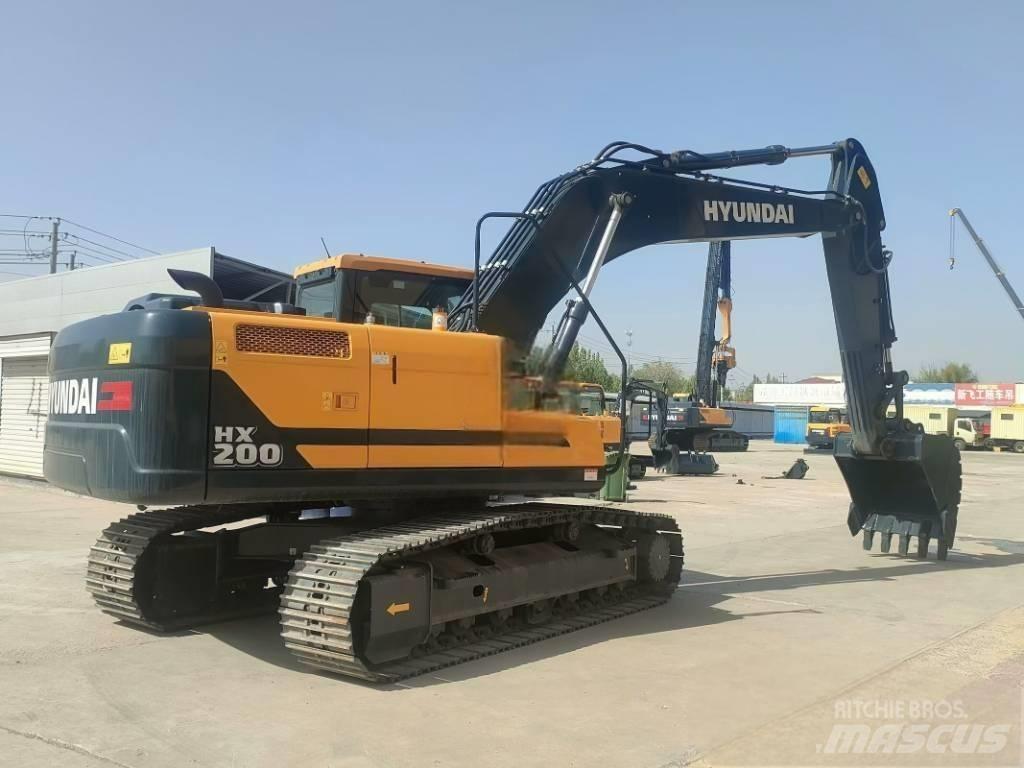 Hyundai HX 200 Gravemaskiner på larvebånd