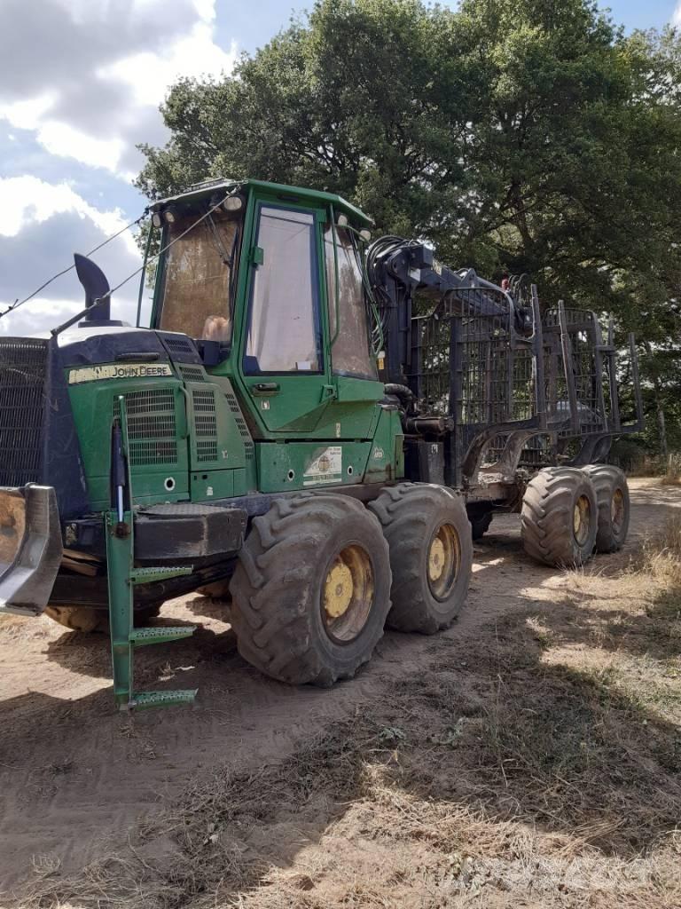 John Deere 1210 G Udkørselsmaskiner
