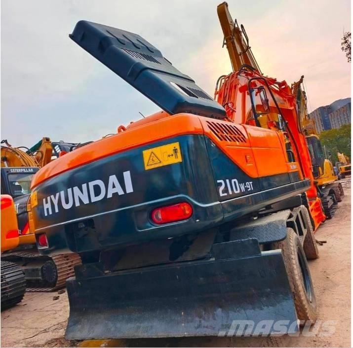 Hyundai 210W-9 Gravemaskiner på hjul