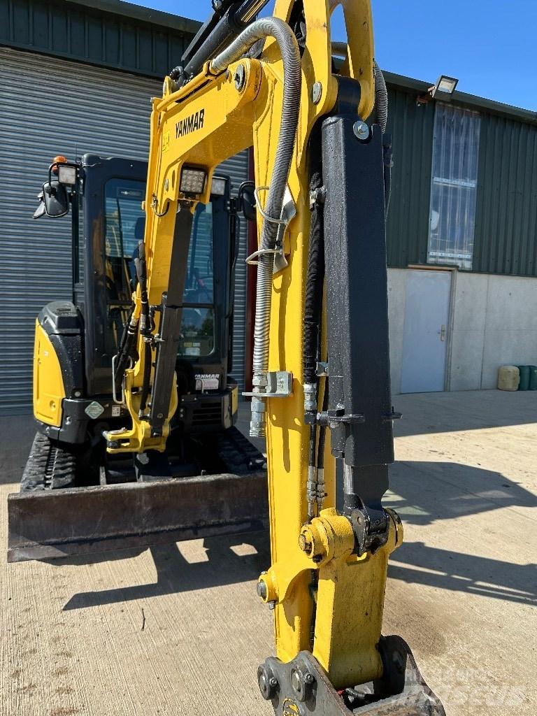 Yanmar voi33 Minigravemaskiner