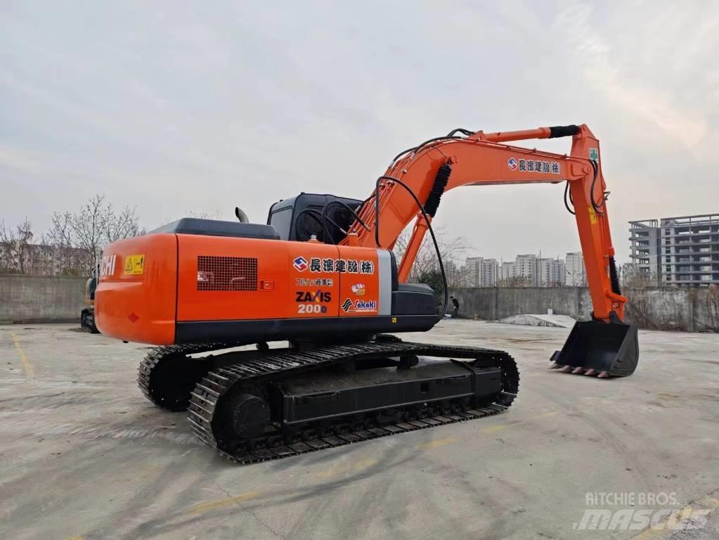 Hitachi ZX 200-6 Gravemaskiner på larvebånd