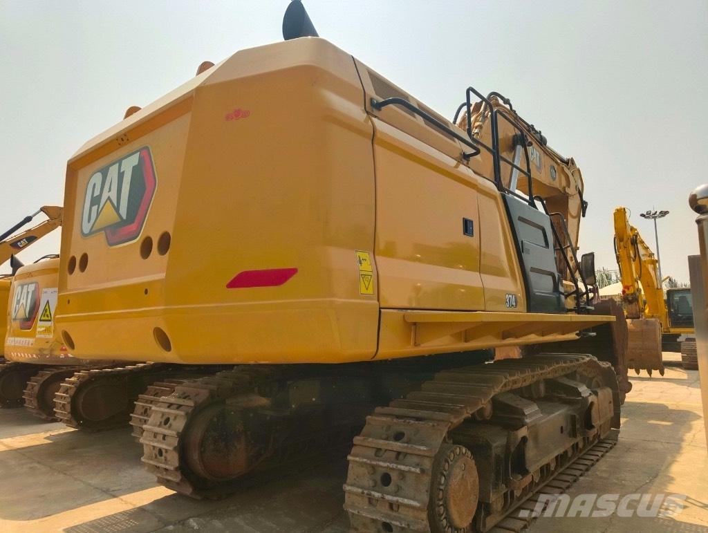 CAT 374 Gravemaskiner på larvebånd