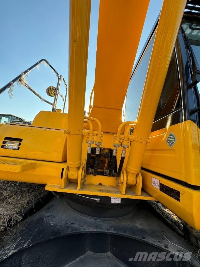 Komatsu PC 210 Gravemaskiner på larvebånd