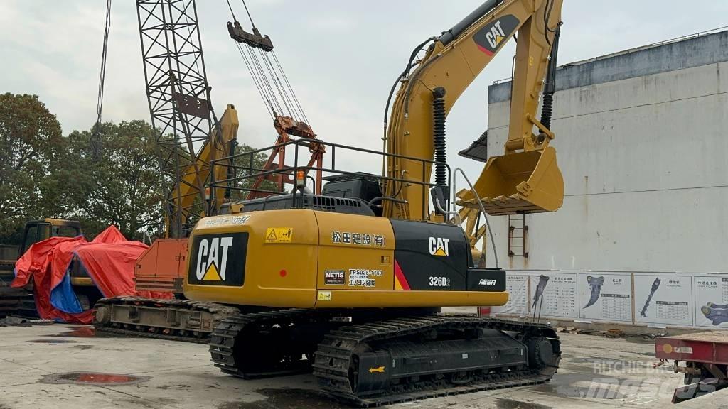 CAT 326D2 Gravemaskiner på larvebånd