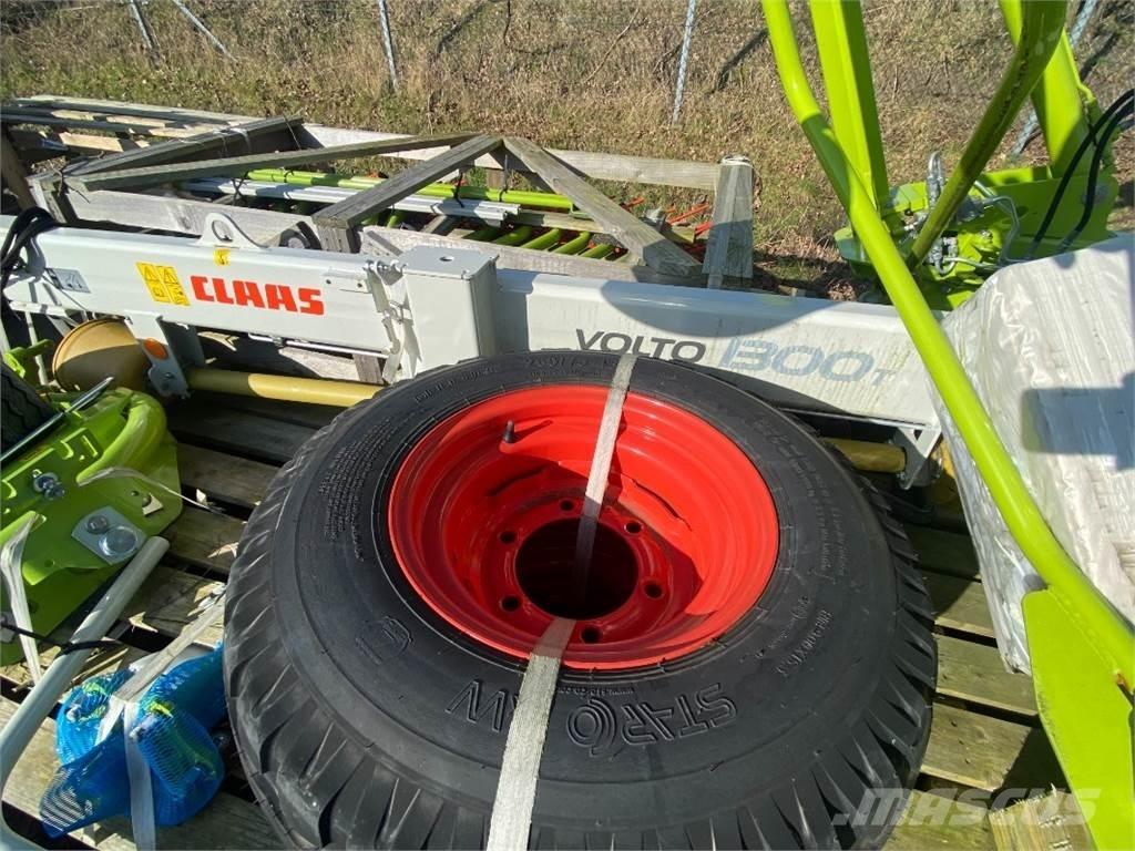CLAAS VOLTO 1300 T River og høvendere