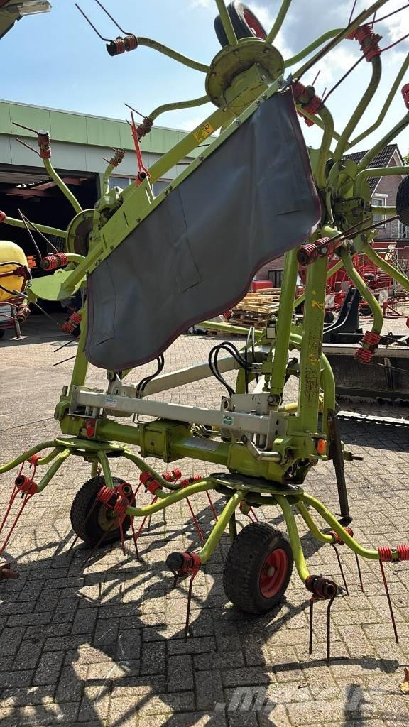 CLAAS Volto 770 River og høvendere