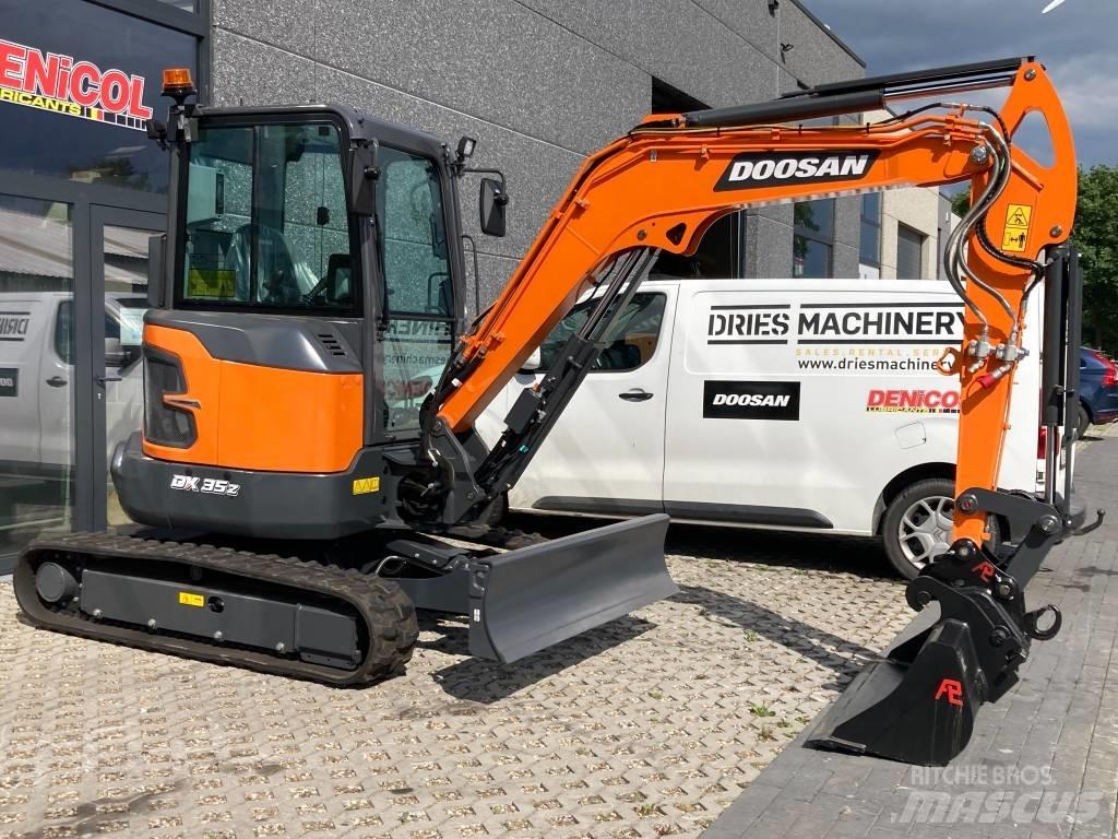 Develon DX 35 Z-7 Minigravemaskiner