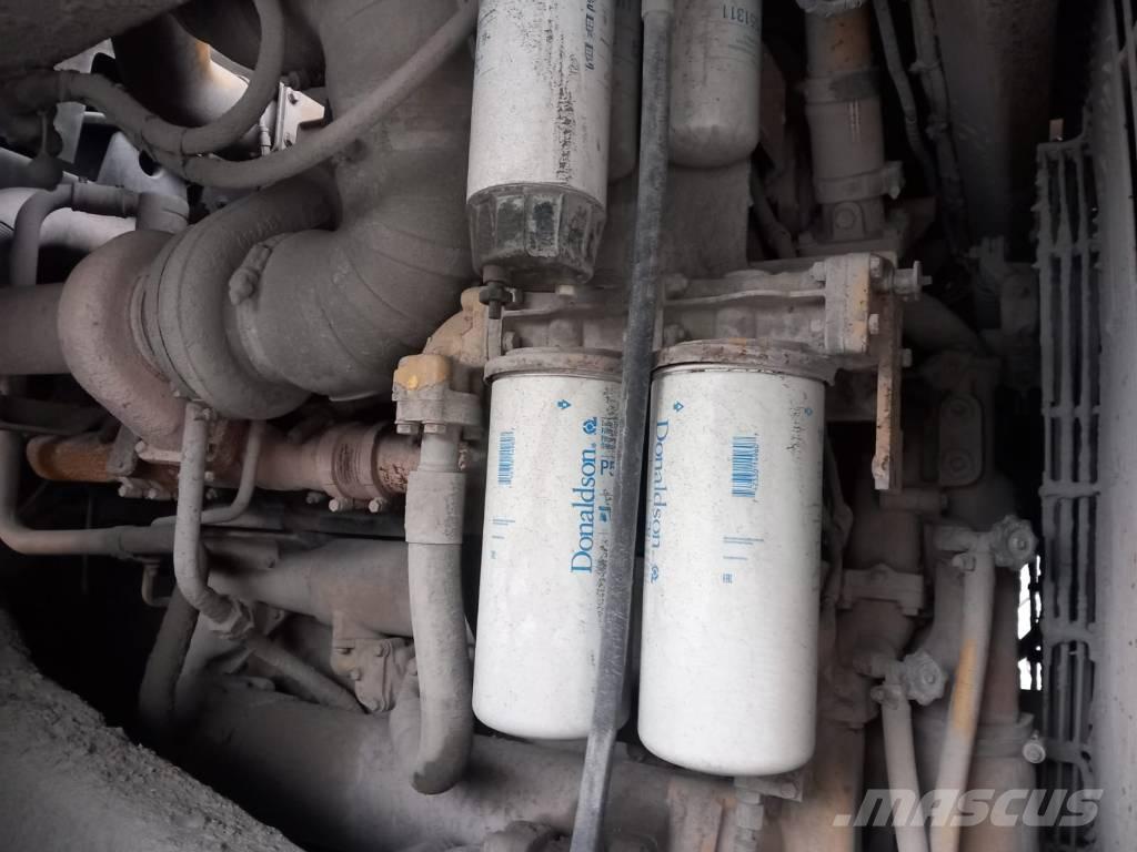 CAT 775 D Knækstyrede dumpere