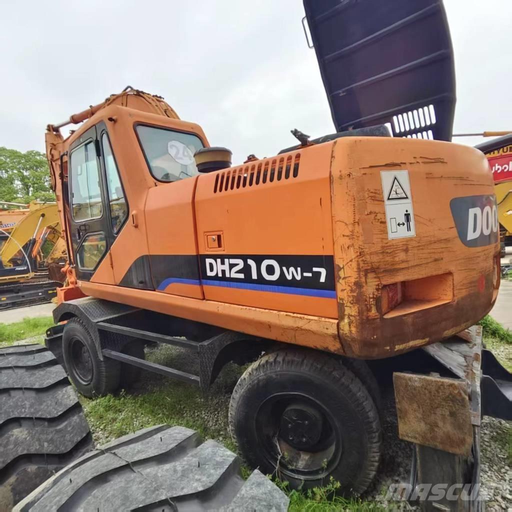 Doosan DH 210 W-7 Gravemaskiner på hjul