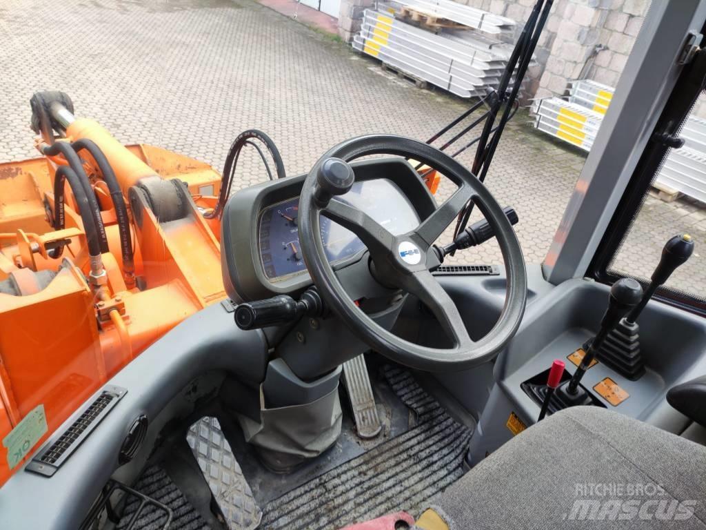 Fiat-Hitachi W90 Læssemaskiner på hjul