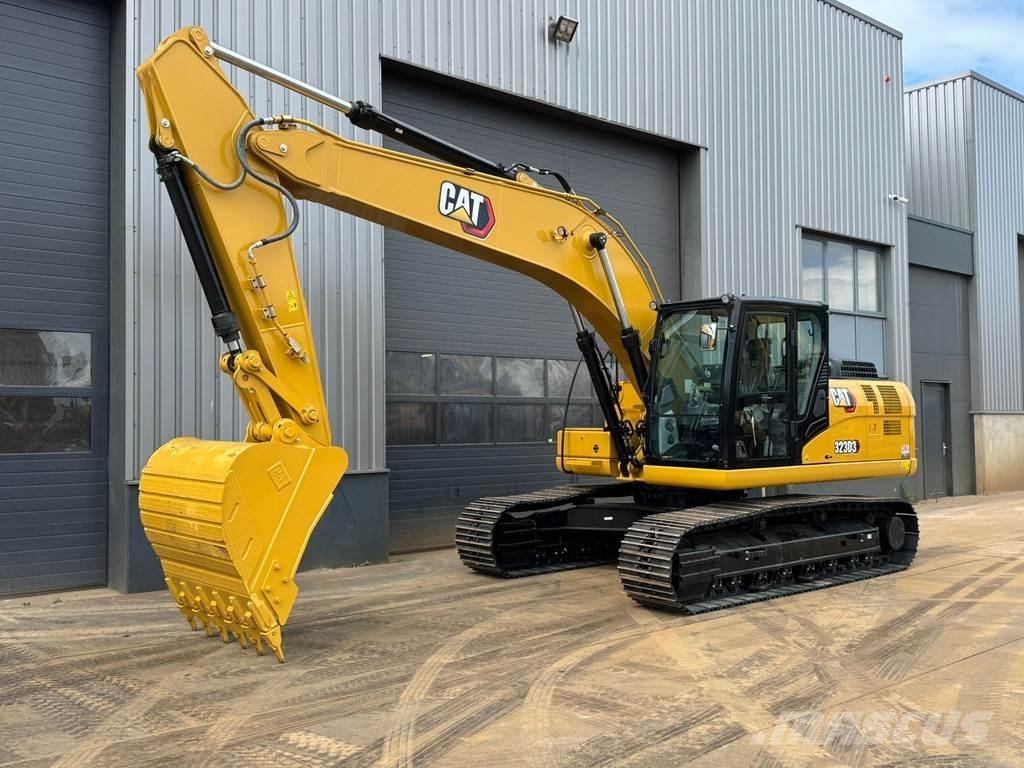 CAT 323D3 Gravemaskiner på larvebånd