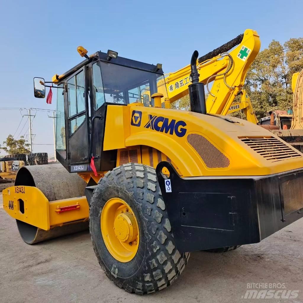 XCMG XS 142 J Enkelt tromle