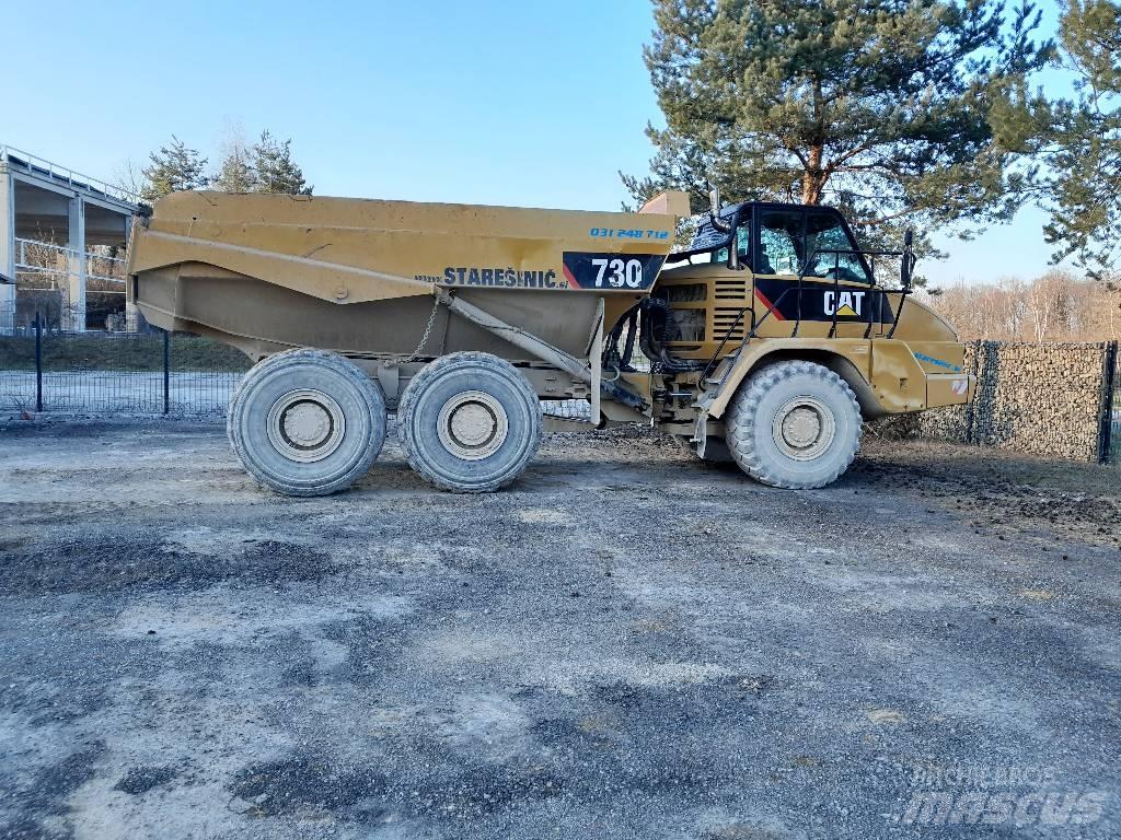CAT 730 Terrængående lastbiler