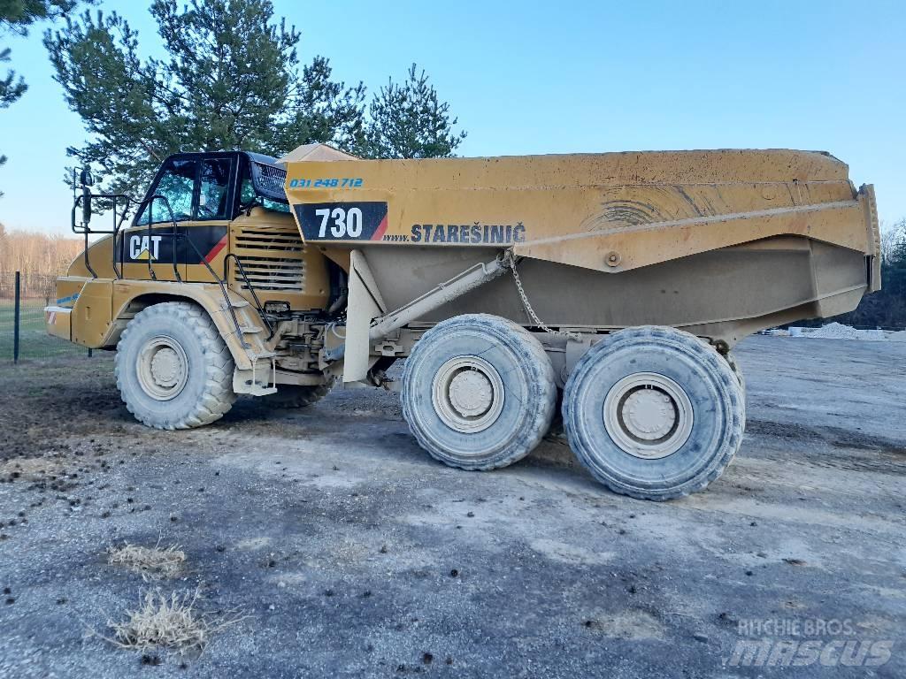 CAT 730 Terrængående lastbiler