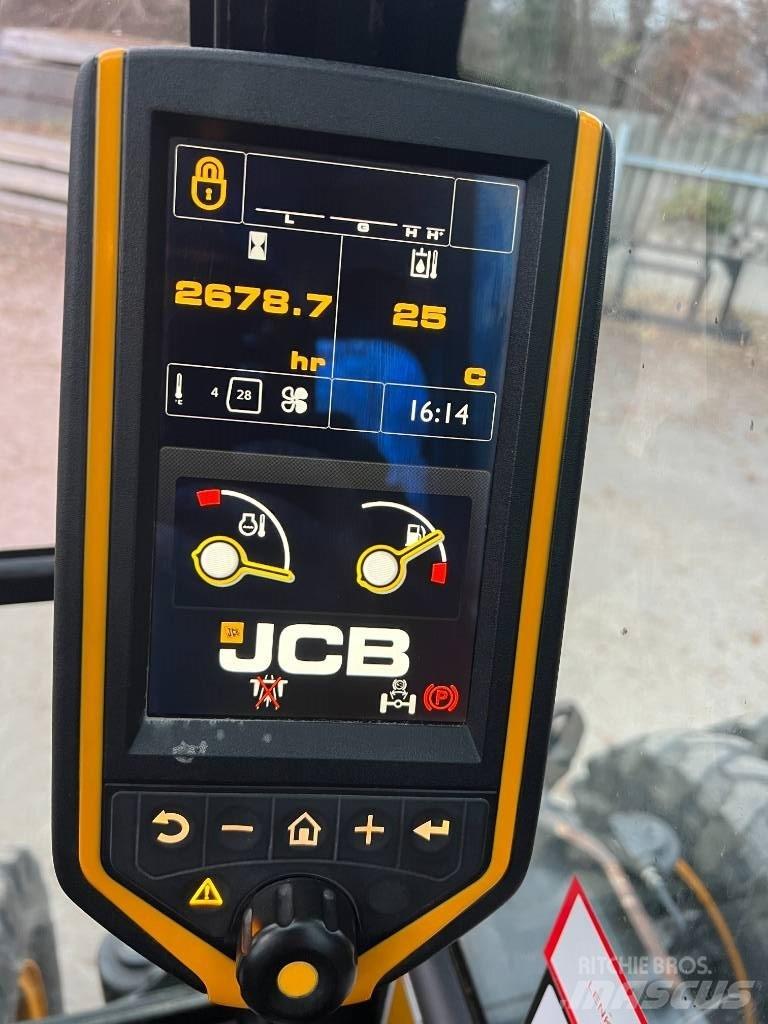 JCB JS 145 W+ TT4i Gravemaskiner på hjul
