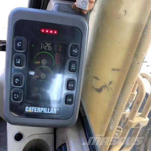 CAT 325 B L Gravemaskiner på larvebånd