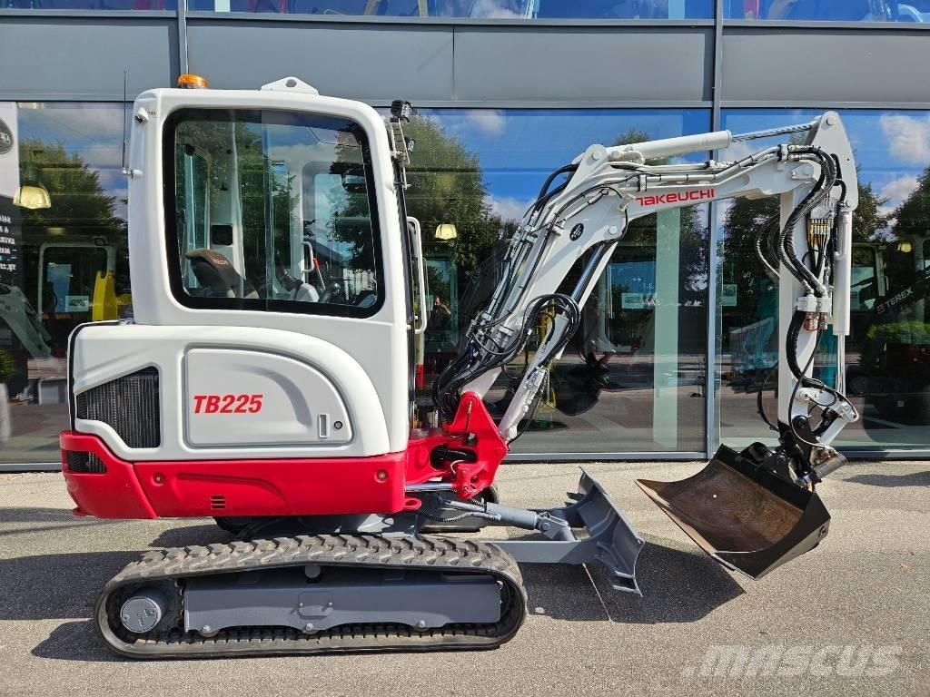 Takeuchi TB 225 Minigravemaskiner
