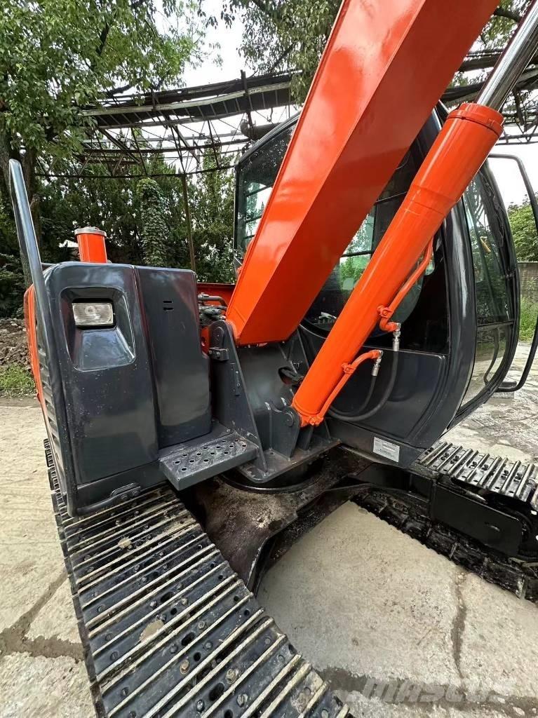 Hitachi 70 Gravemaskiner på larvebånd