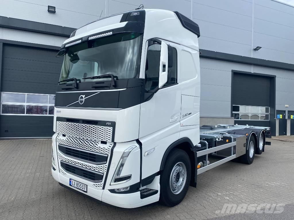 Volvo FH 540 Lastbiler med containerramme / veksellad