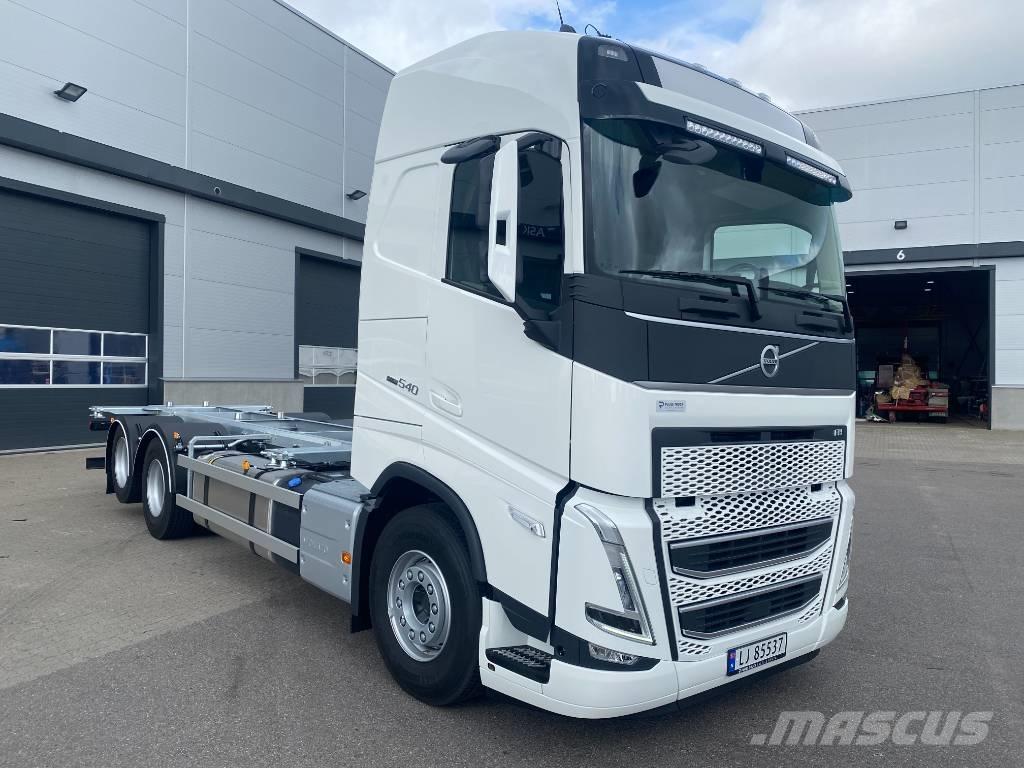 Volvo FH 540 Lastbiler med containerramme / veksellad