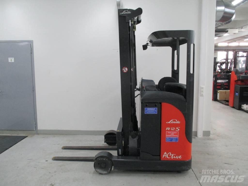 Linde R 12 Reachtruck