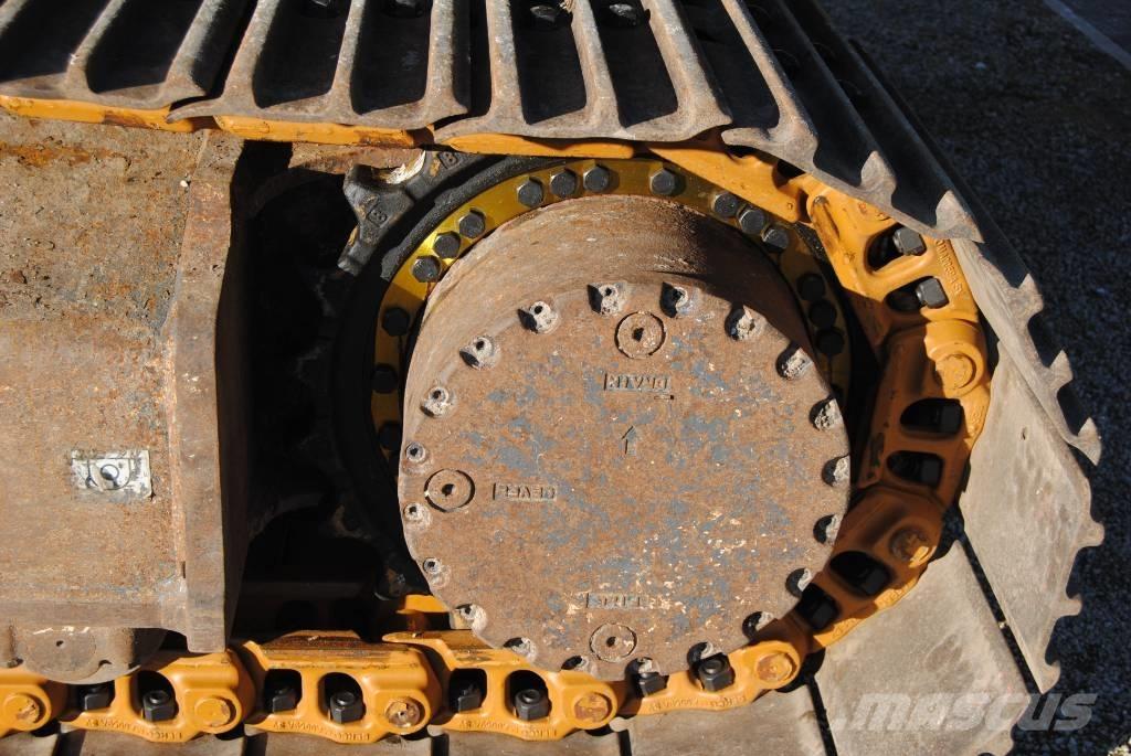 Kobelco SK210LC-10E Gravemaskiner på larvebånd