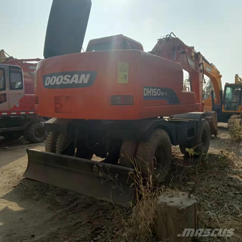 Doosan DH150W-7 Gravemaskiner på hjul