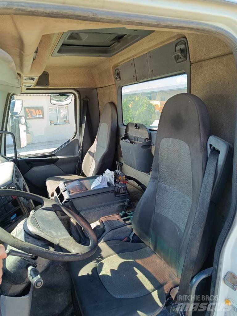 Renault 320 DCI Lastbil med kran