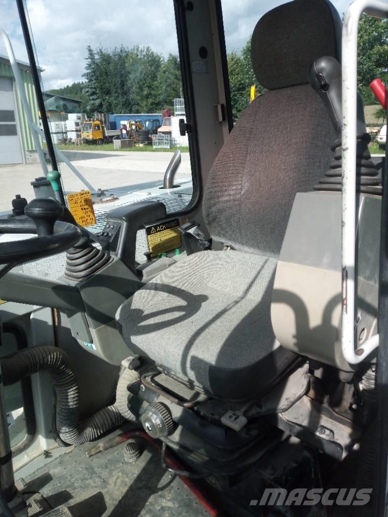 Takeuchi TB 175 W Gravemaskiner på hjul