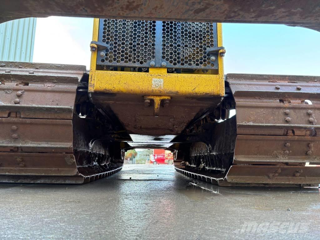 Komatsu D65PX-18E0 Bulldozer på larvebånd