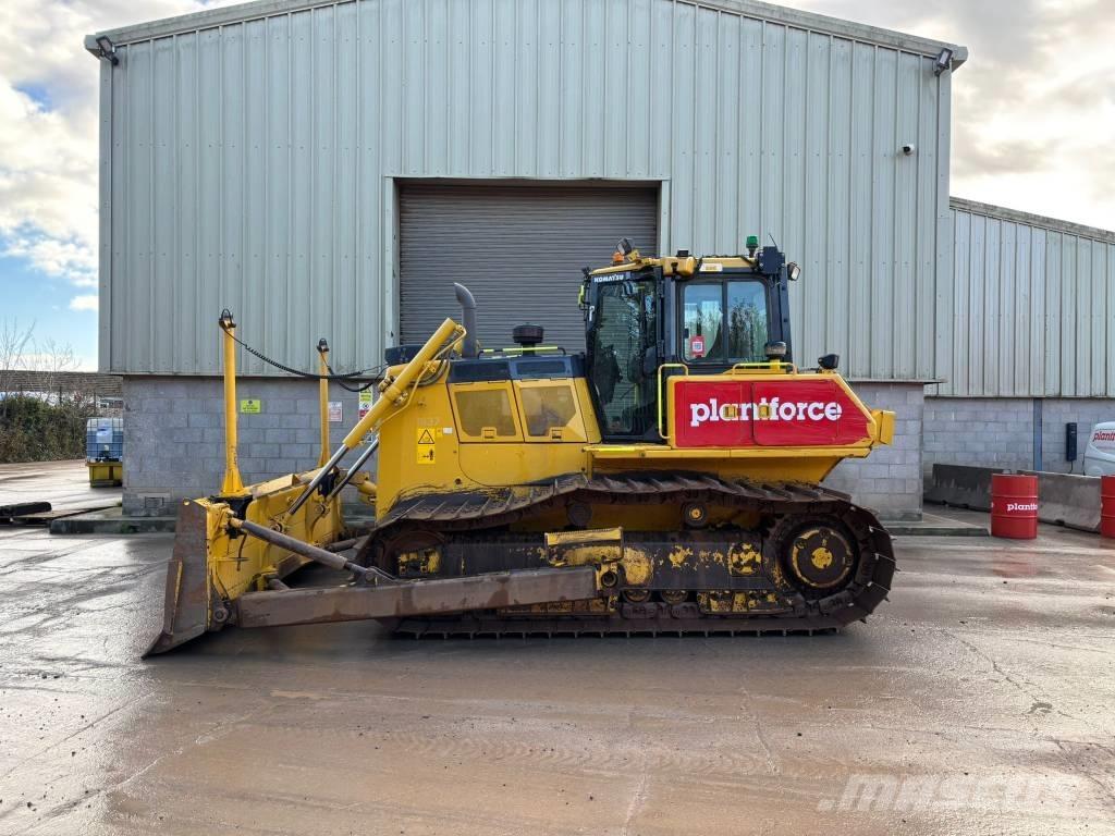 Komatsu D65PX-18E0 Bulldozer på larvebånd