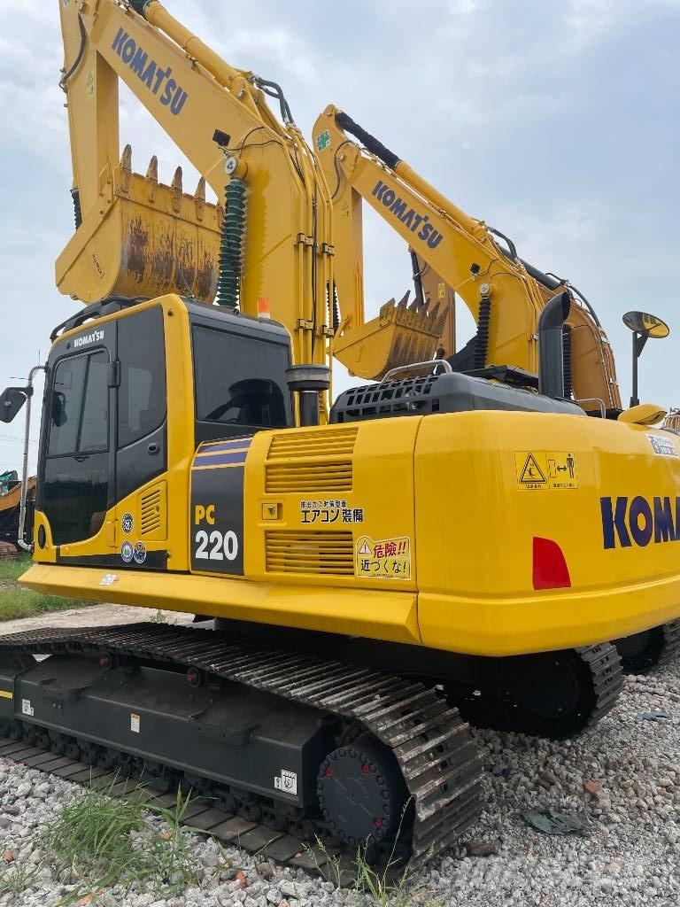 Komatsu PC 220 Gravemaskiner på larvebånd