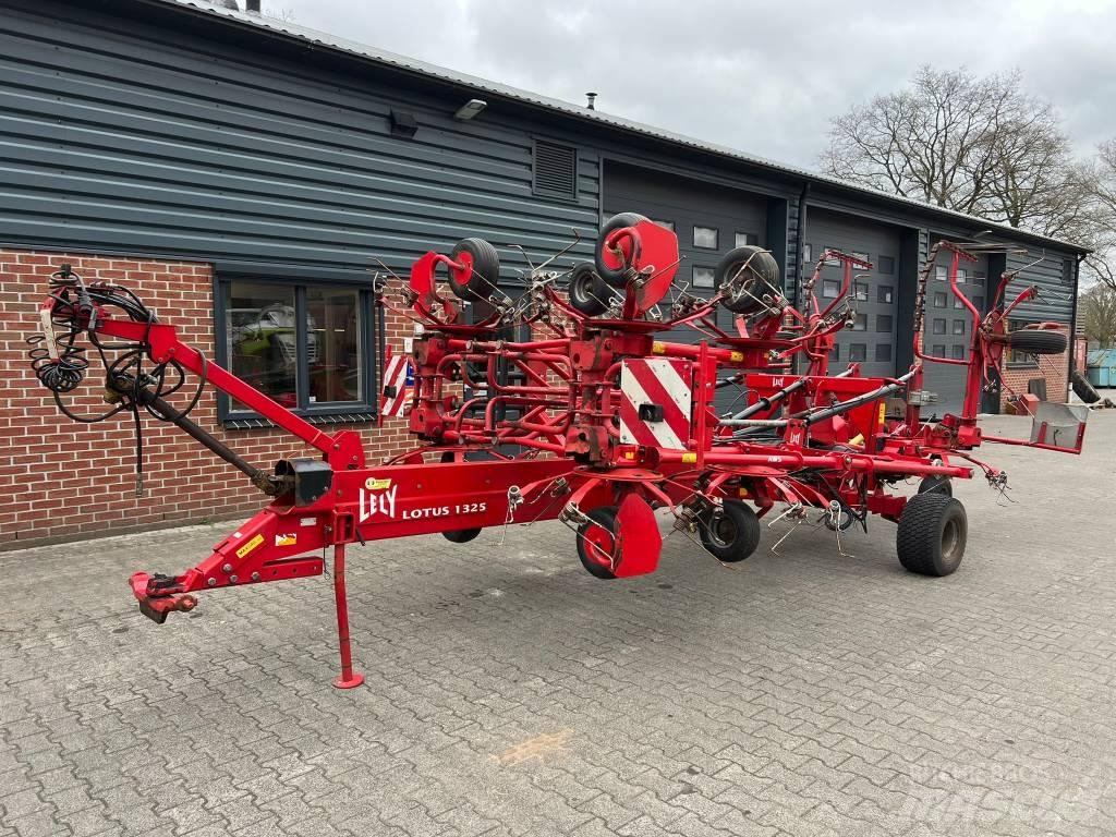 Lely Lotus 1325 River og høvendere