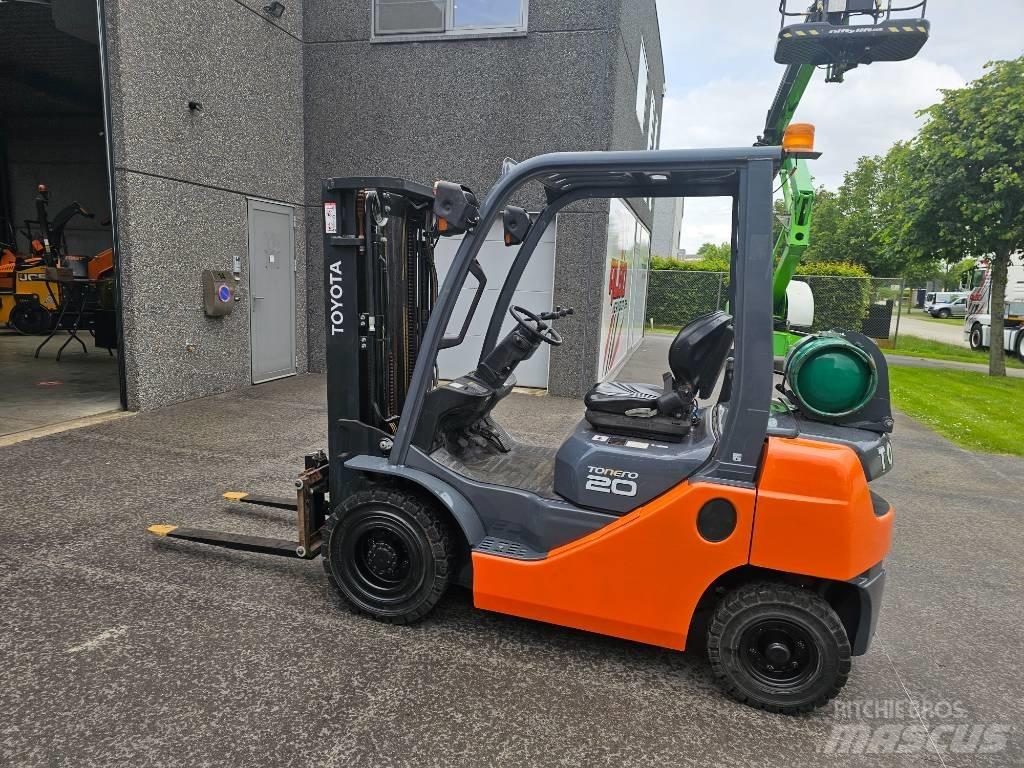 Toyota 02-8 FG F 20 LPG gaffeltrucks