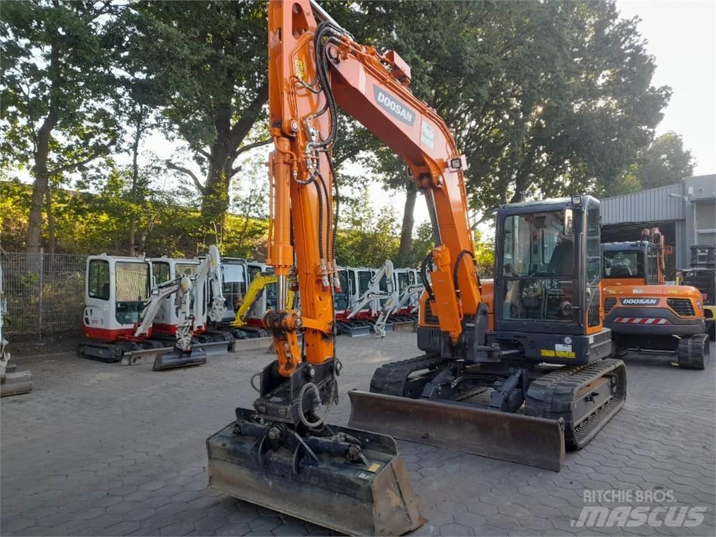 Doosan DX85R-3 Midi-gravemaskiner 7t - 12t