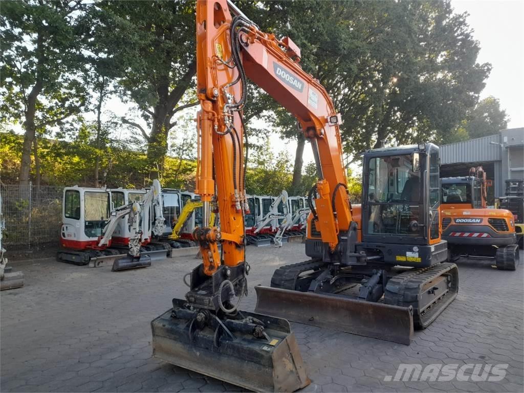 Doosan DX85R-3 Midi-gravemaskiner 7t - 12t