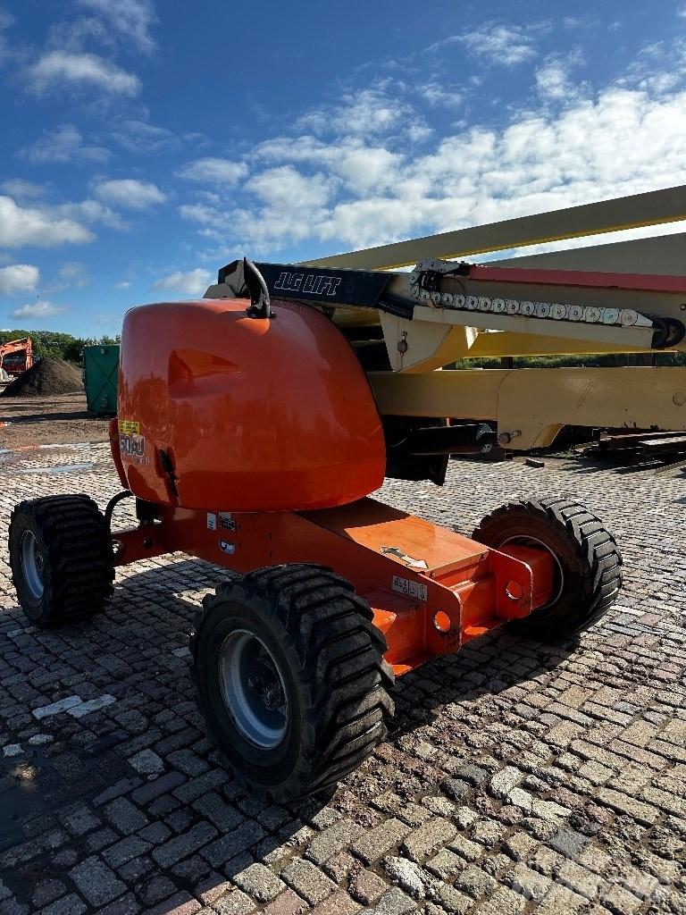 JLG 450 AJ II Bomlifte med knækarm