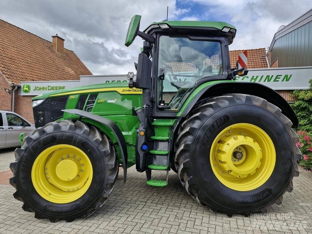 John Deere 7R330 Traktorer