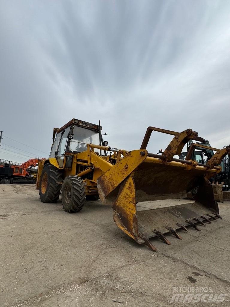 JCB 3 CX Rendegravere