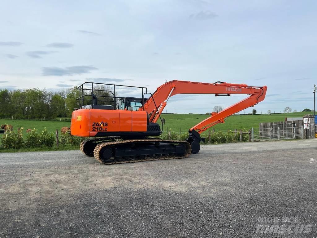 Hitachi Zaxis 210 LC Gravemaskiner med lang gravebom