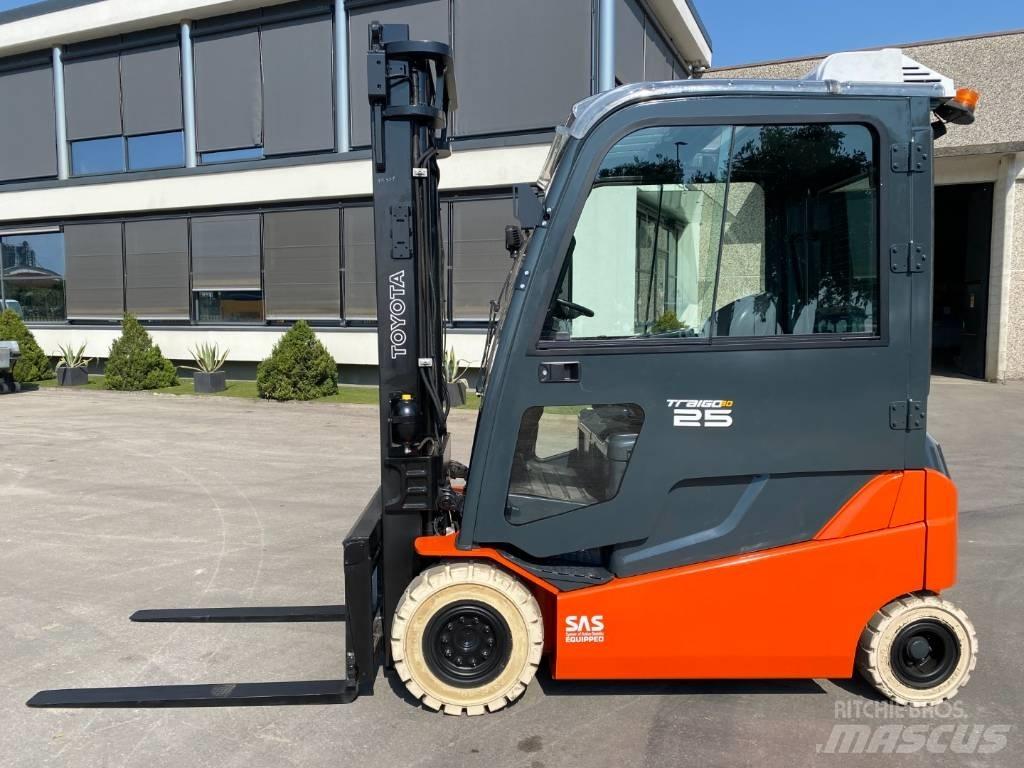 Toyota 8 FB MT 25 El gaffeltrucks