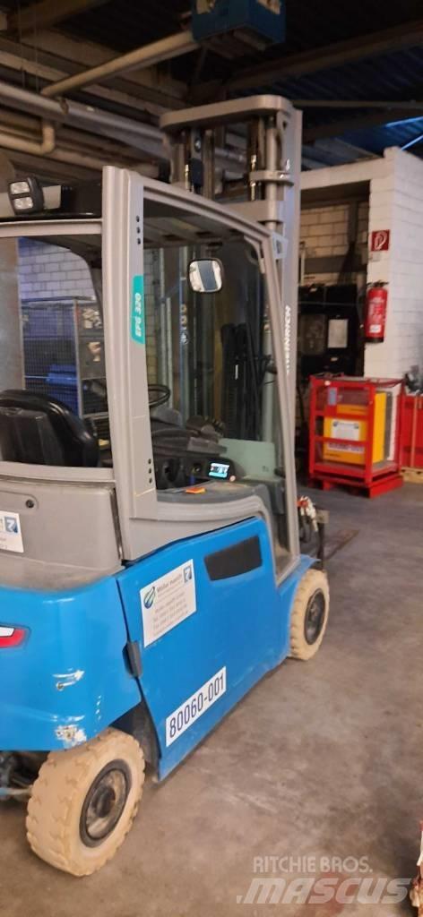 Jungheinrich EFG 320 El gaffeltrucks